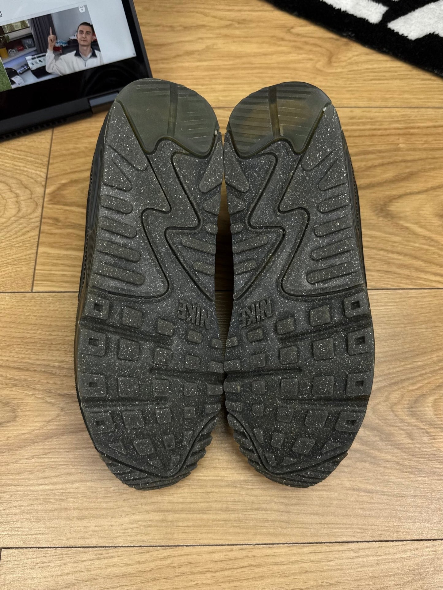 Nike Air Max 90 (40)