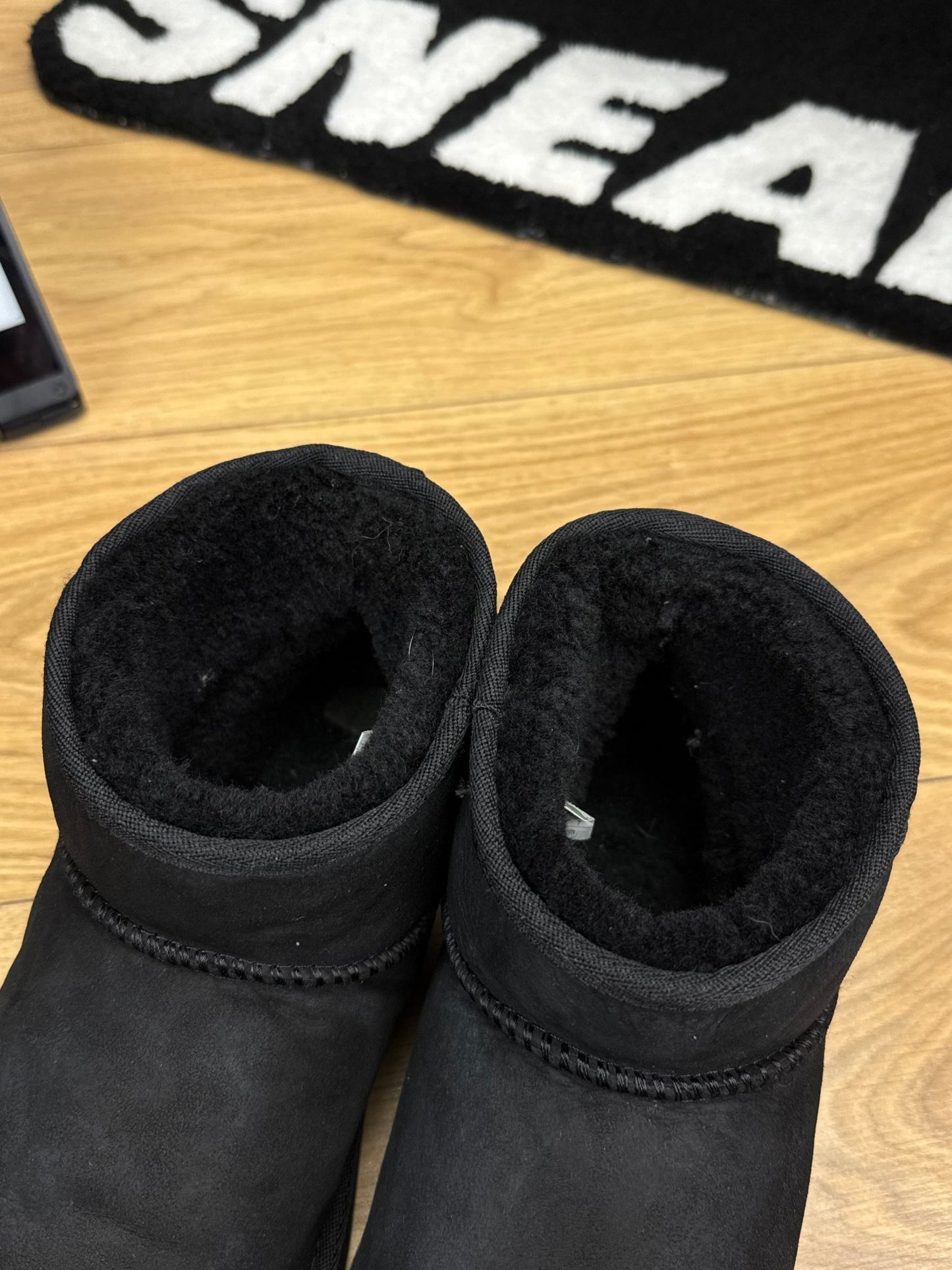 Emu Australia Stinger Micro (40)