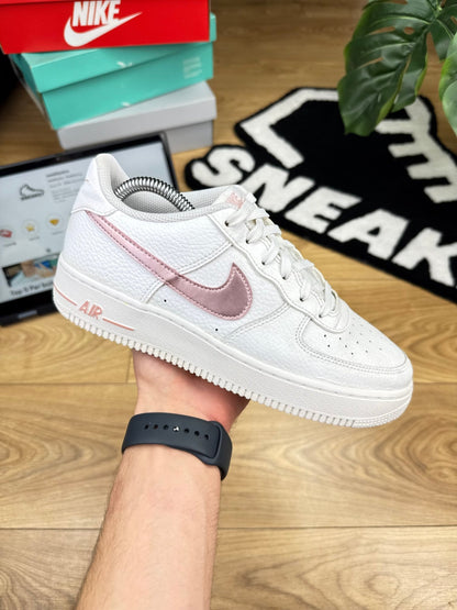 Nike Air Force 1 Low (40)