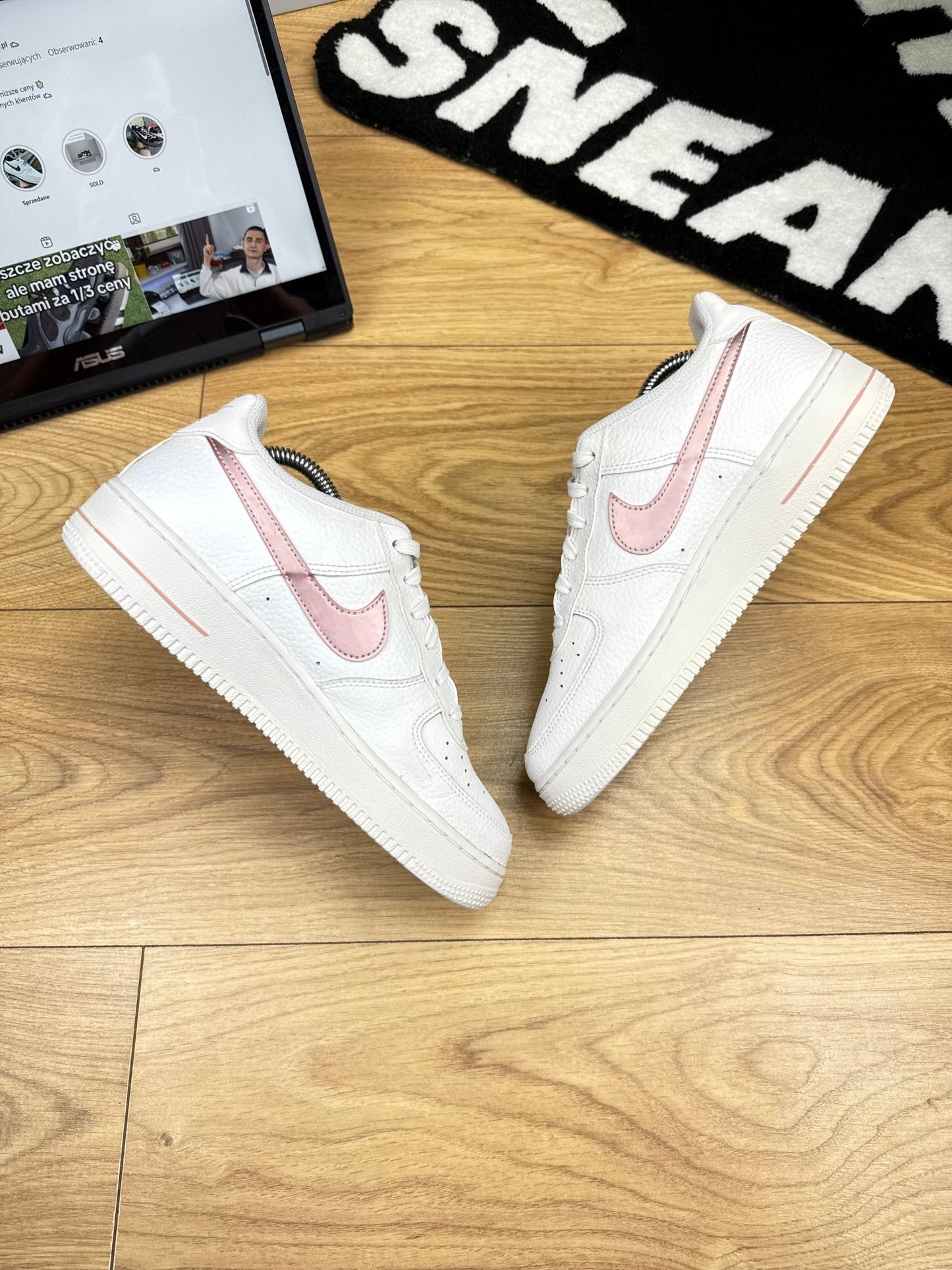 Nike Air Force 1 Low (40)