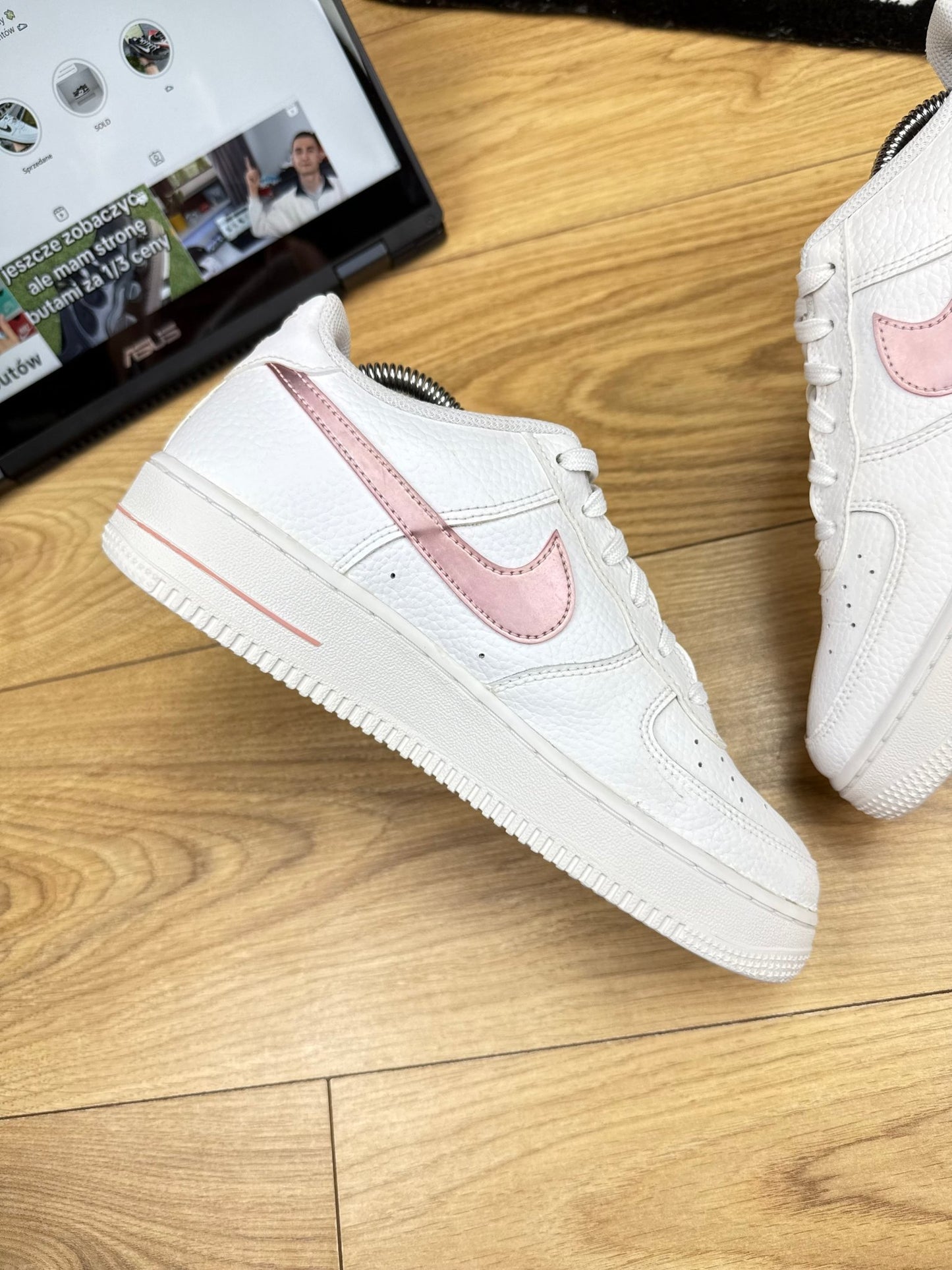 Nike Air Force 1 Low (40)