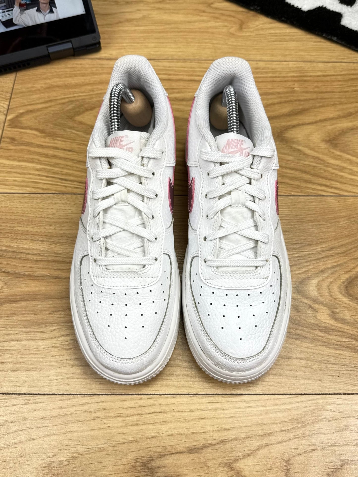 Nike Air Force 1 Low (40)