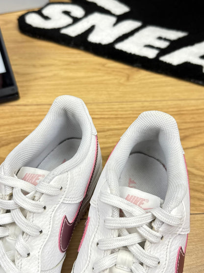 Nike Air Force 1 Low (40)