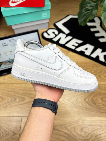 Nike Air Force 1 Low (38.5)