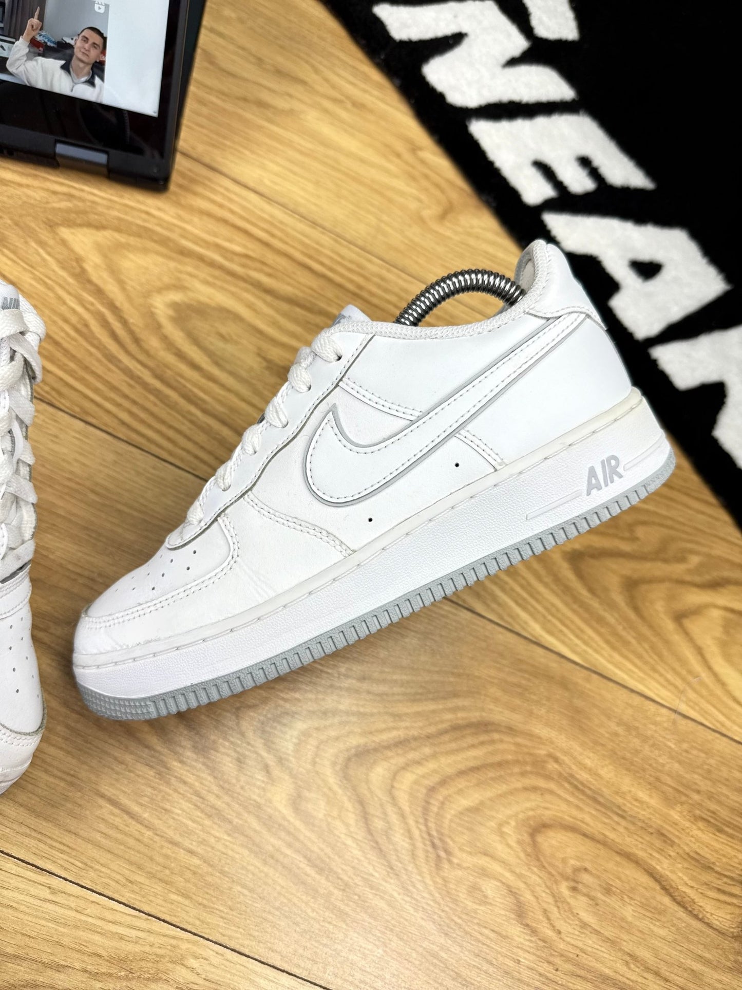 Nike Air Force 1 Low (38.5)