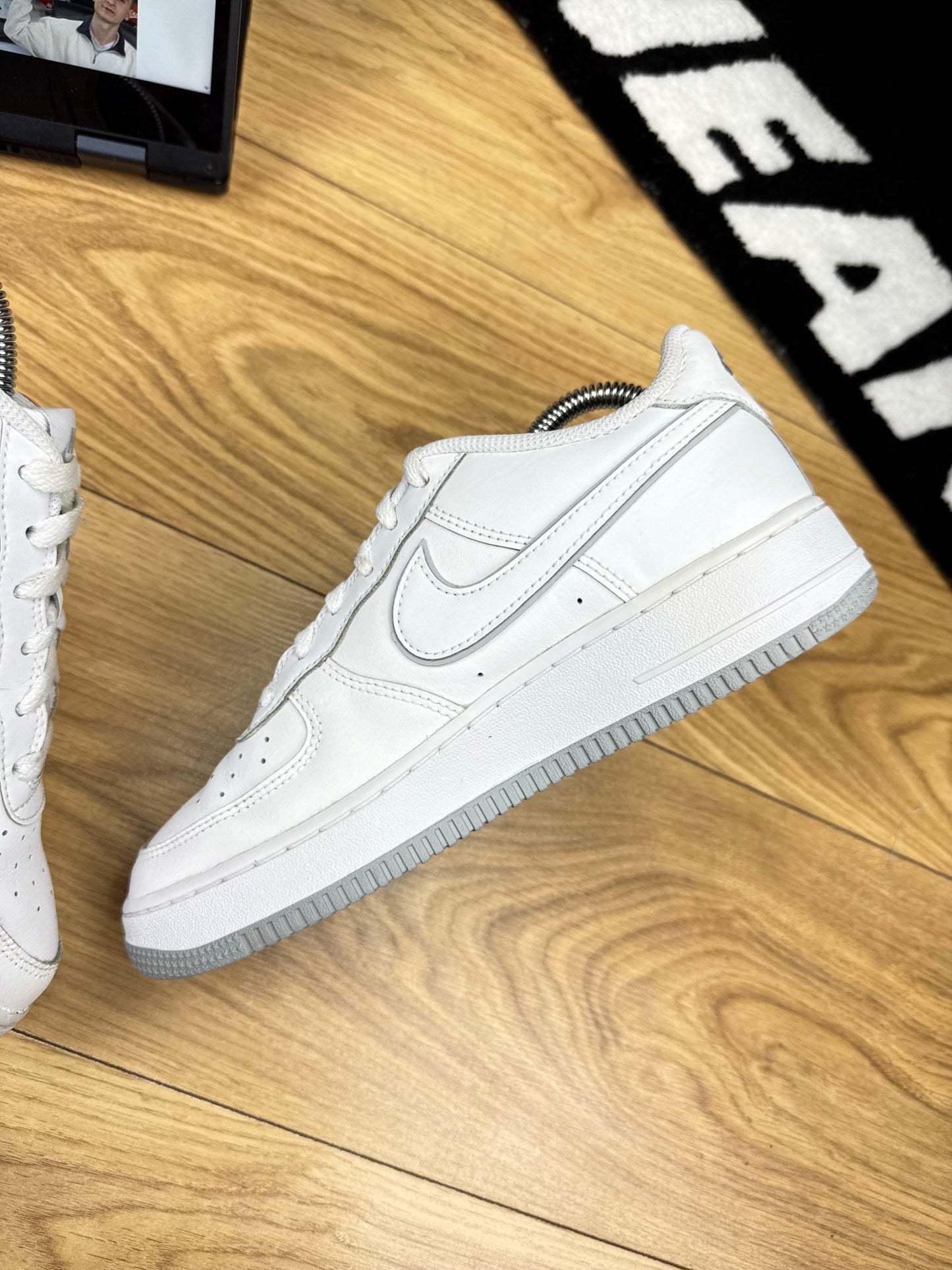 Nike Air Force 1 Low (38.5)