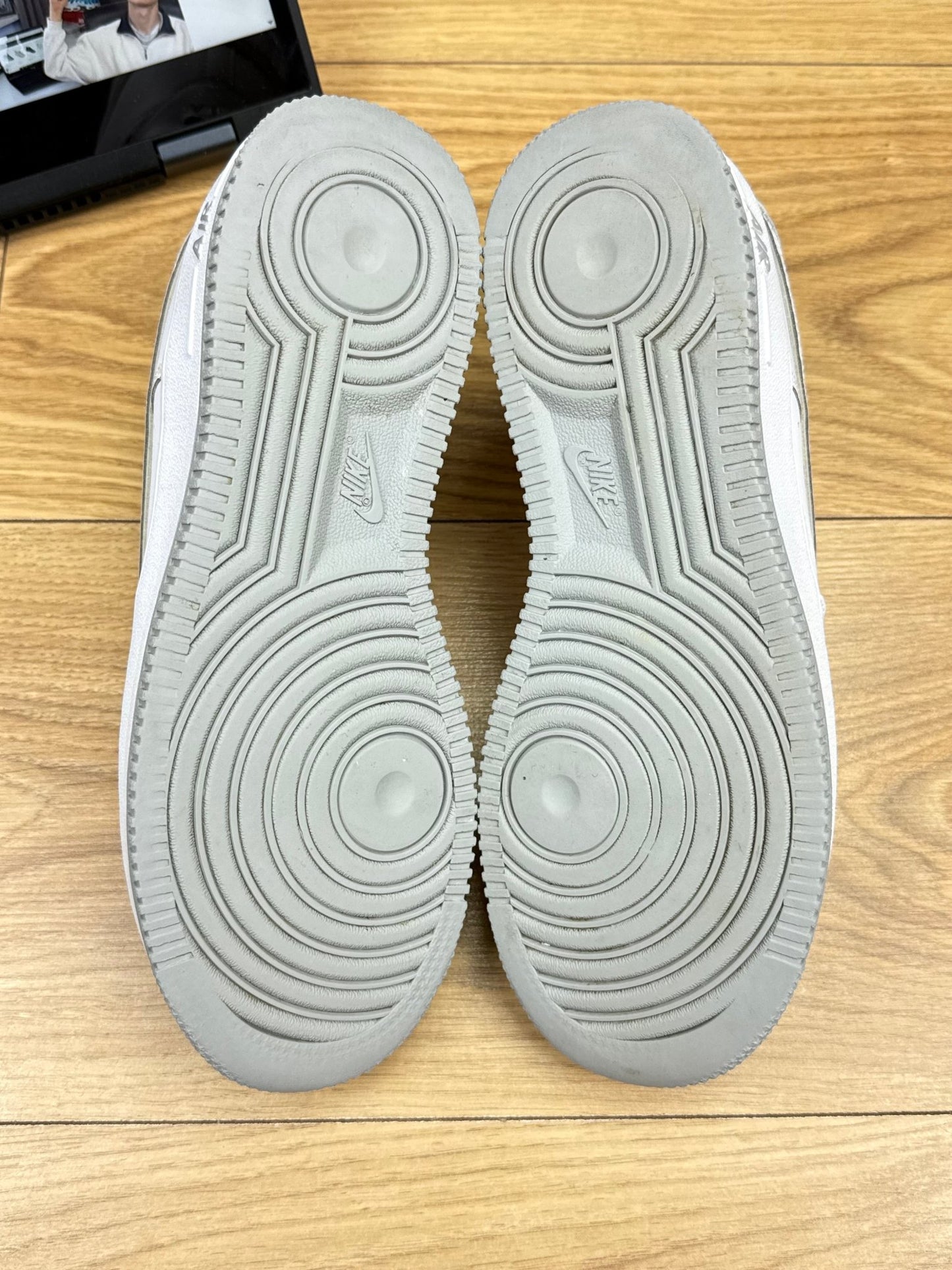 Nike Air Force 1 Low (38.5)