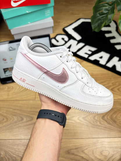 Nike Air Force 1 Low (40)