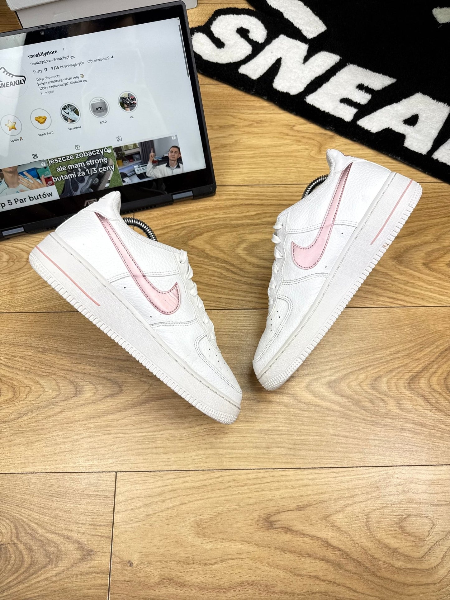 Nike Air Force 1 Low (40)