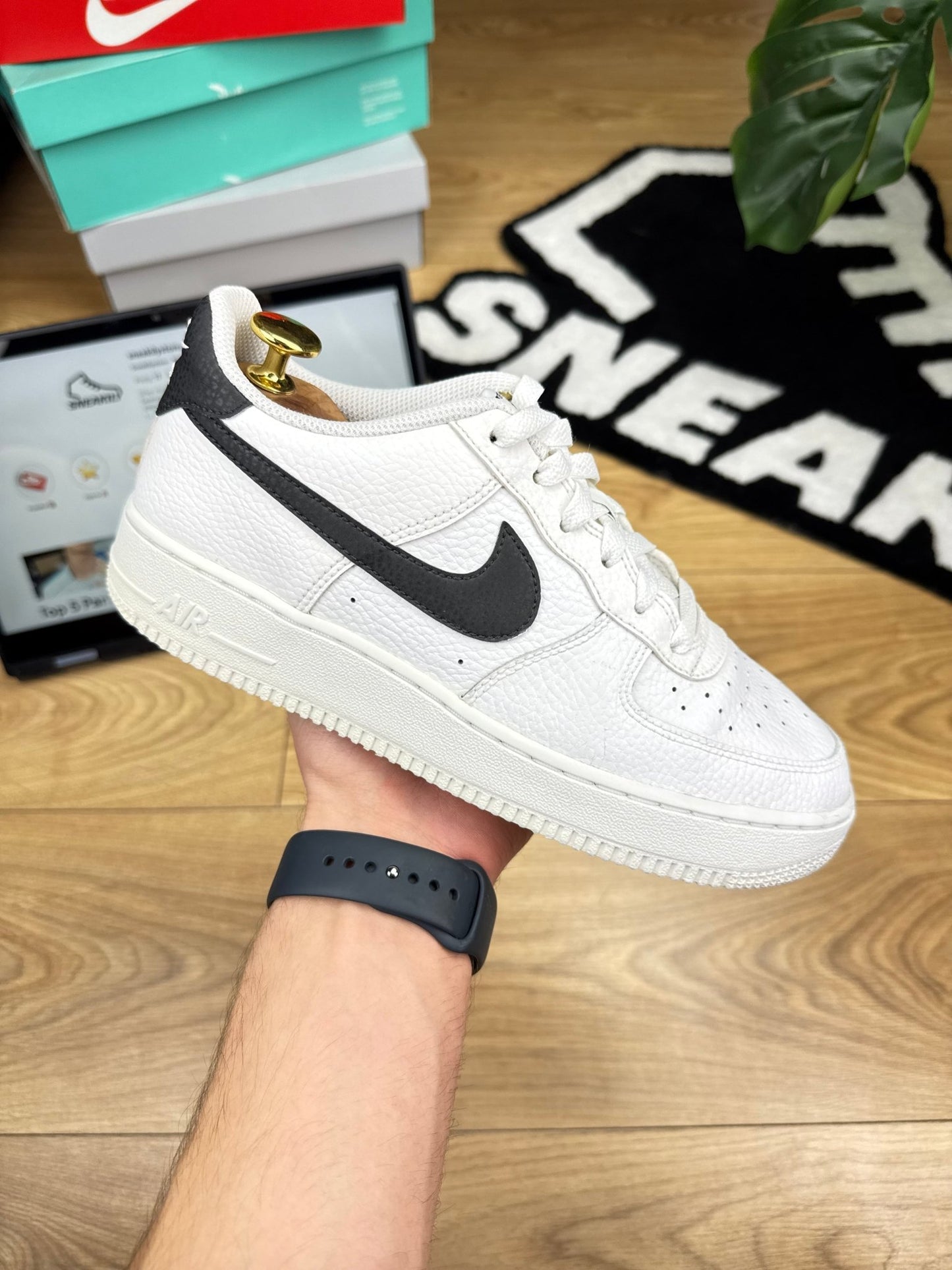 Nike Air Force 1 Low (38.5)
