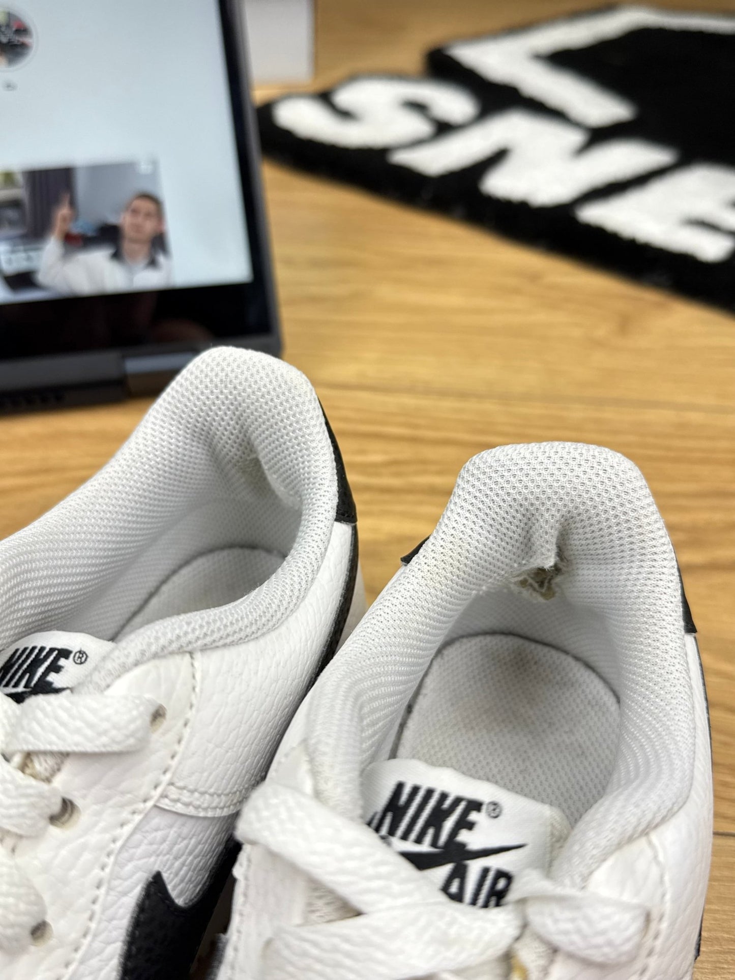 Nike Air Force 1 Low (38.5)