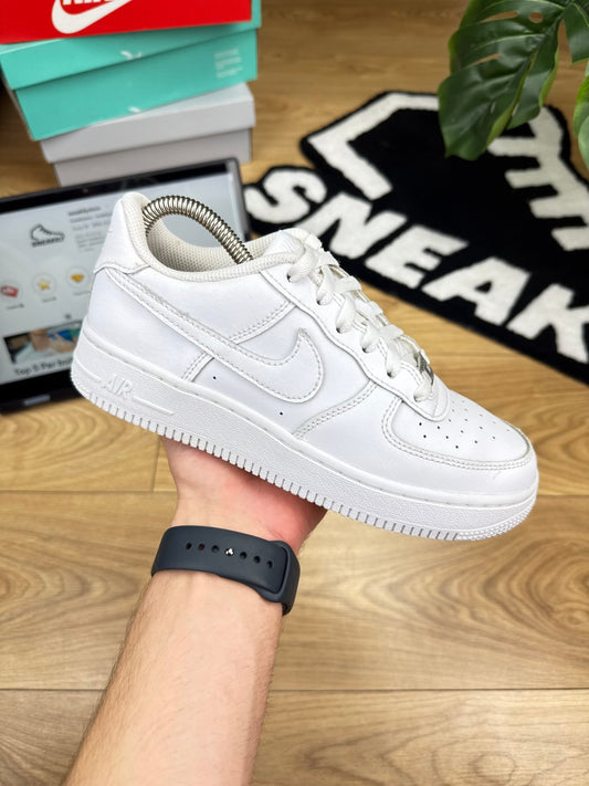 Nike Air Force 1 Low (37.5)