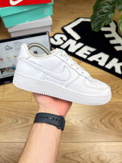 Nike Air Force 1 Low (37.5)