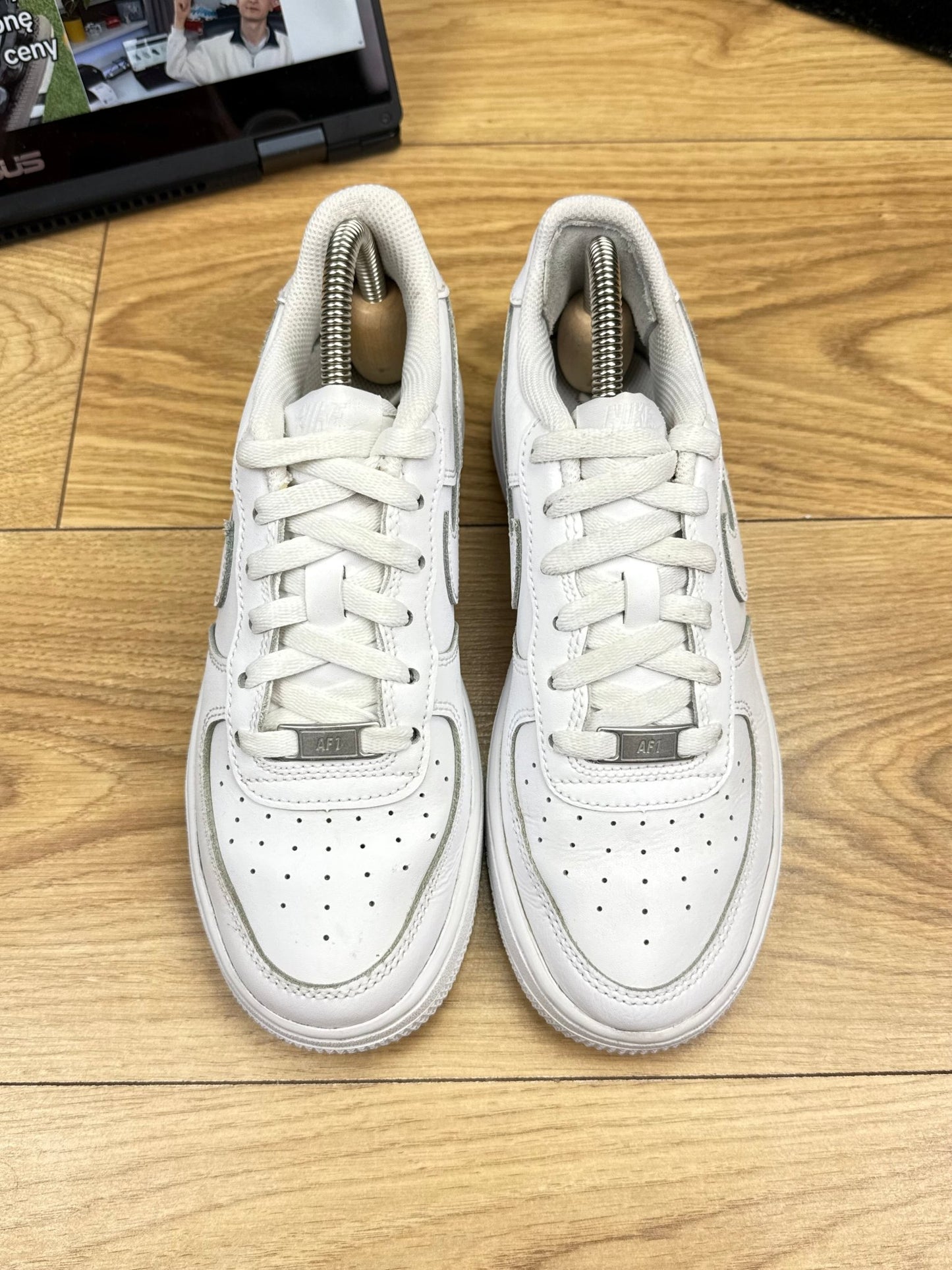 Nike Air Force 1 Low (37.5)