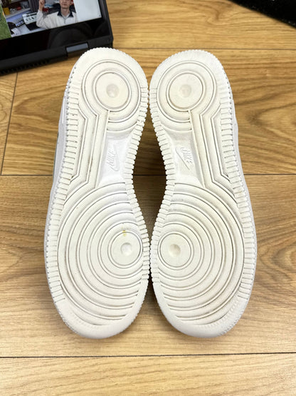 Nike Air Force 1 Low (37.5)
