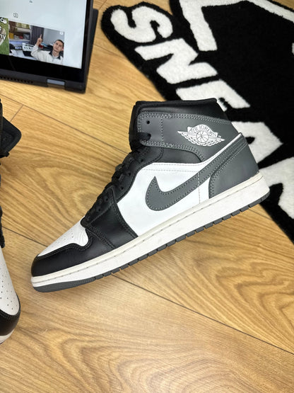 Nike Air Jordan 1 Mid (45)