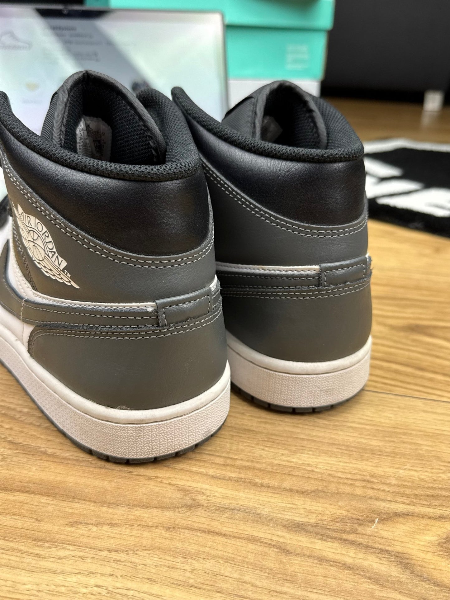 Nike Air Jordan 1 Mid (45)