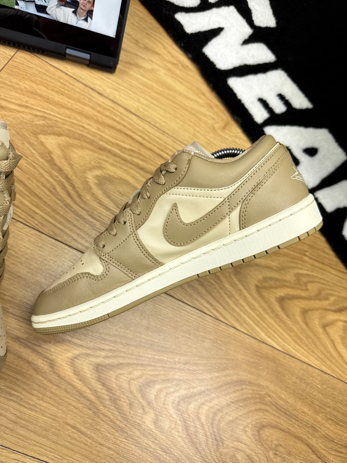 Nike Air Jordan 1 Low (40)