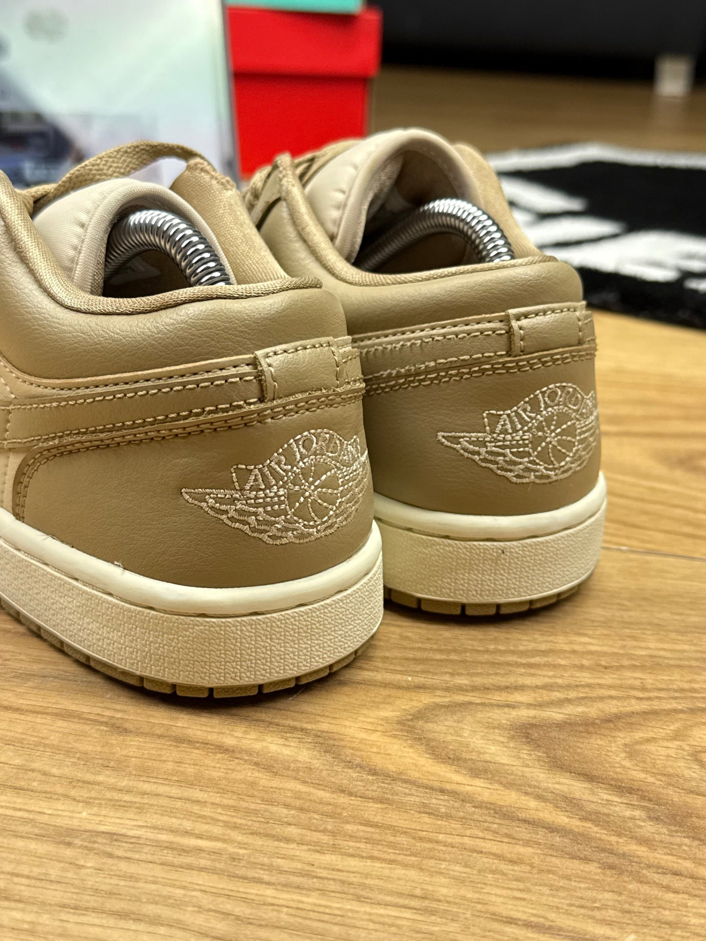 Nike Air Jordan 1 Low (40)