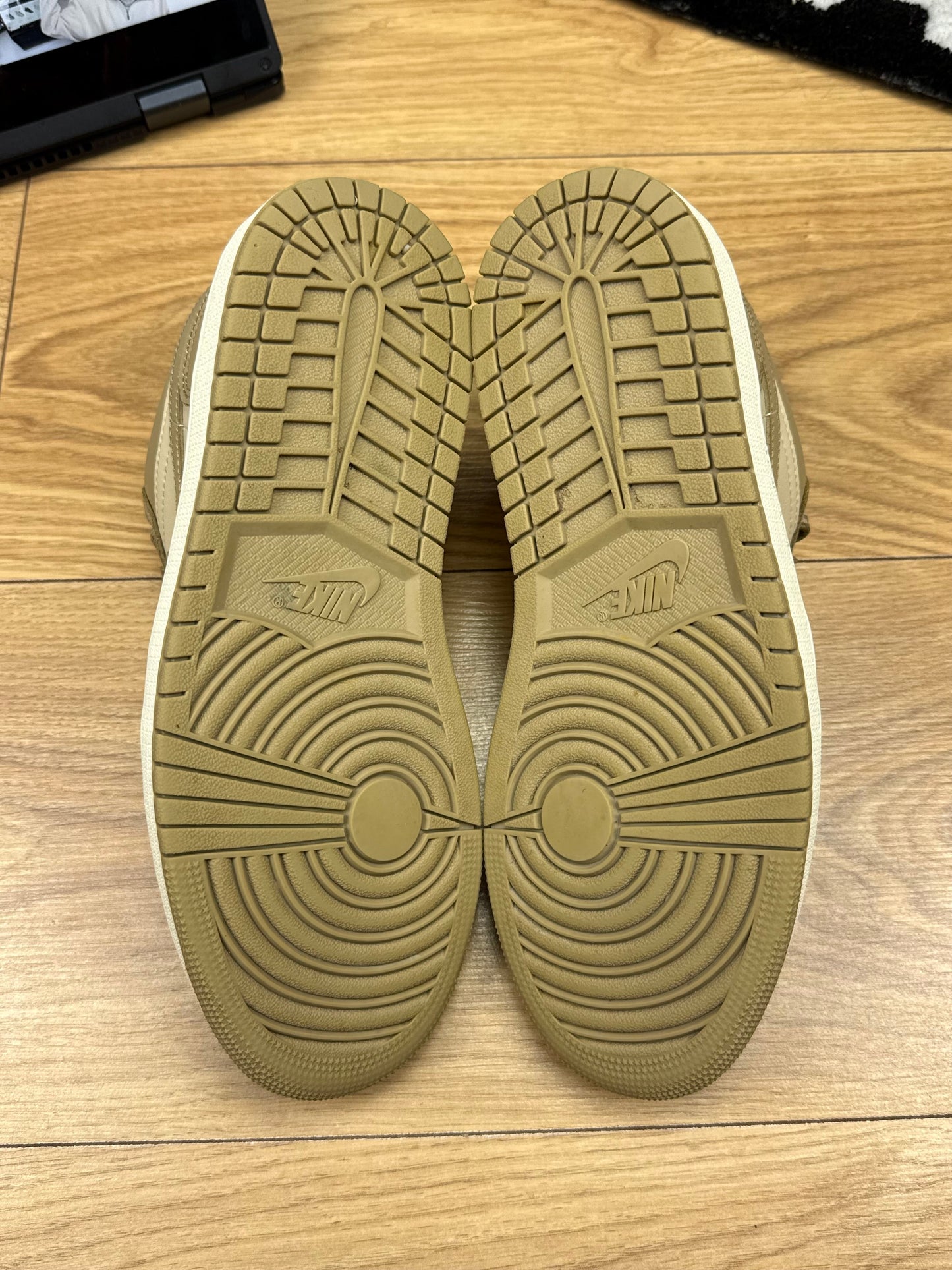 Nike Air Jordan 1 Low (40)