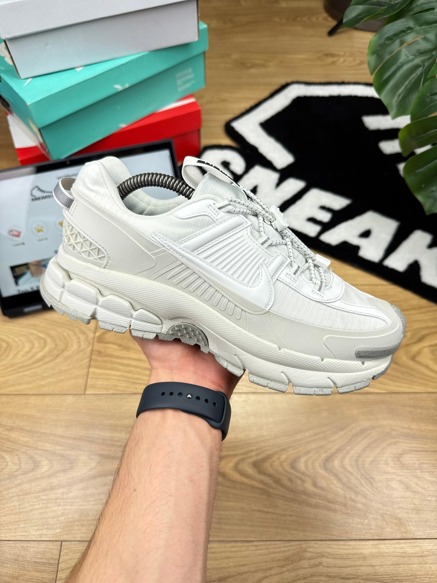 Nike Zoom Vomero Roam (42)