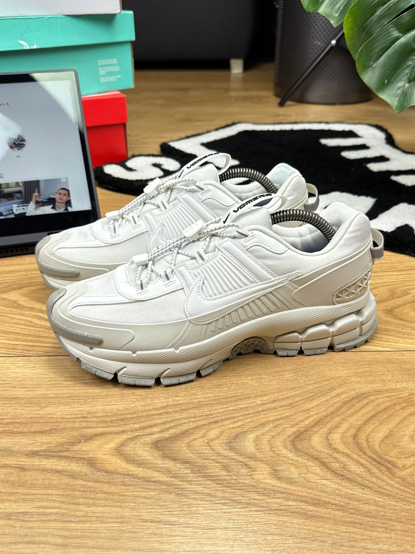 Nike Zoom Vomero Roam (42)