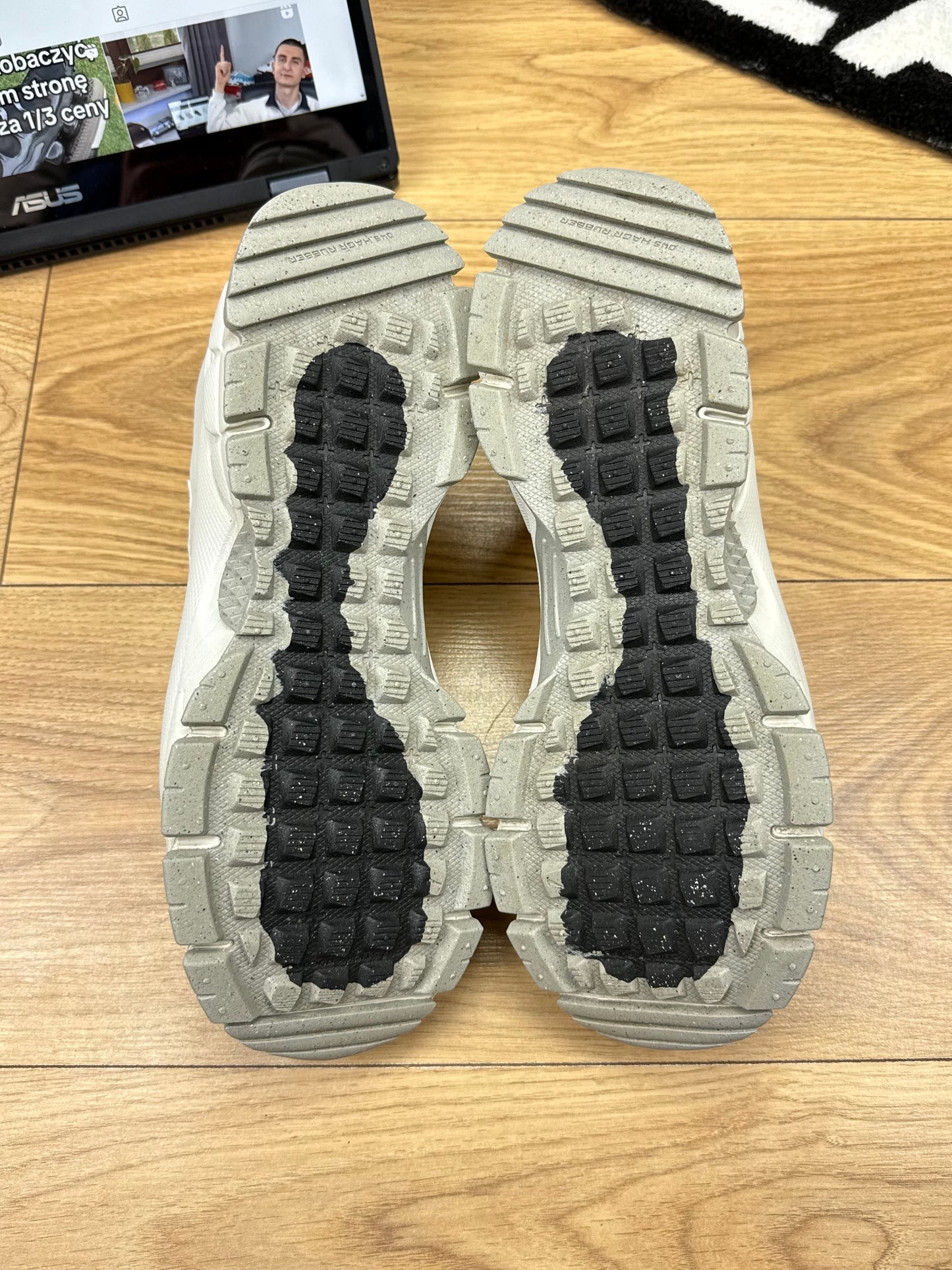 Nike Zoom Vomero Roam (42)