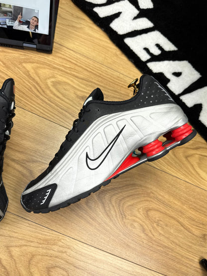Nike Shox R4 (44.5)