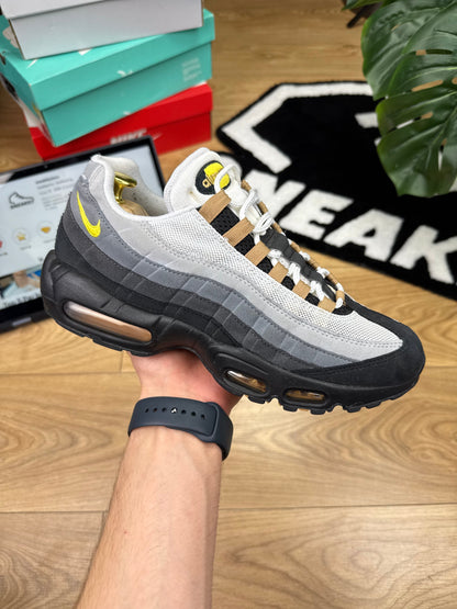 Nike Air Max 95 (42.5)