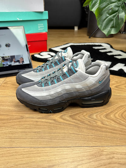 Nike Air Max 95 (42)
