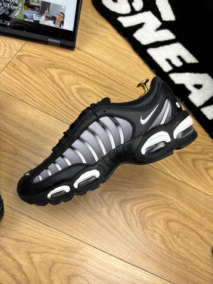 Nike Air Max Tailwind IV (44.5)