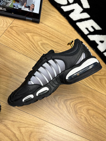 Nike Air Max Tailwind IV (44.5)