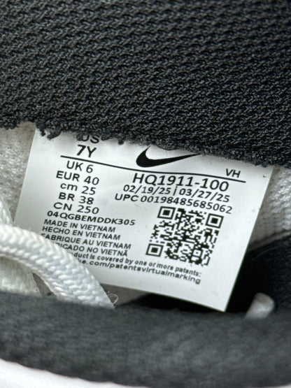 Nike Air Force 1 Low (40)