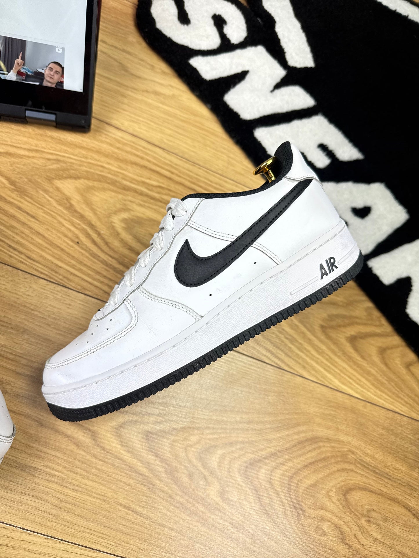 Nike Air Force 1 Low (40)