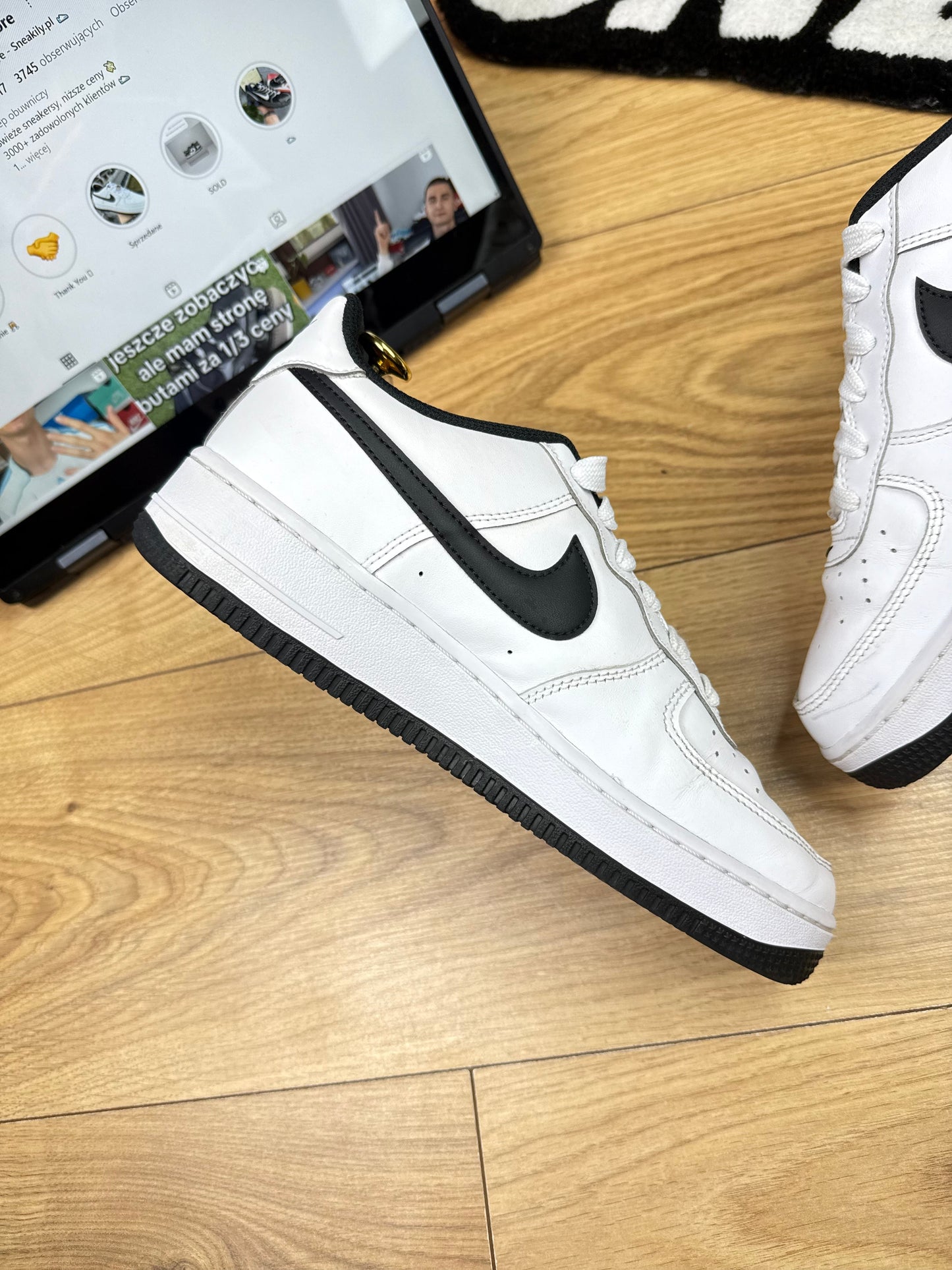 Nike Air Force 1 Low (40)