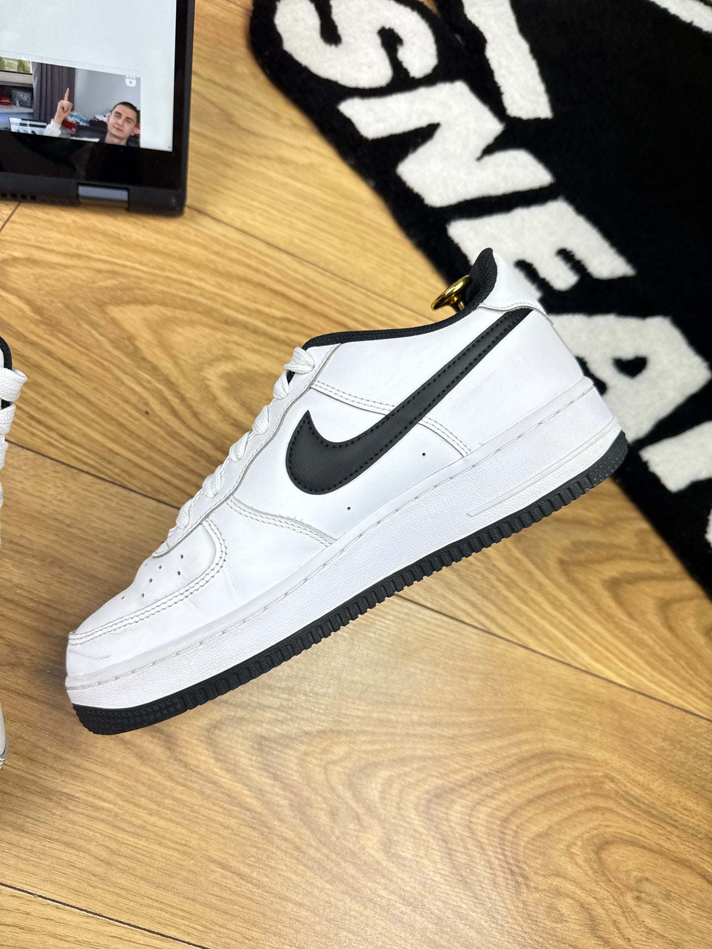 Nike Air Force 1 Low (40)