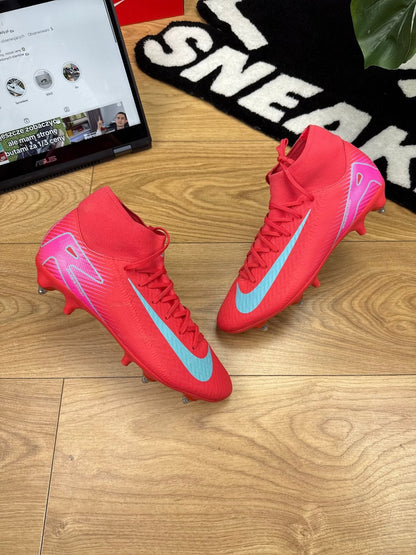 Nike Air Zoom Mercurial Superfly 10 Academy SG-Pro AC — buty sportowe męskie w bardzo dobrym stanie rozmiar 42, widok z góry na zewnętrzną stronę butów