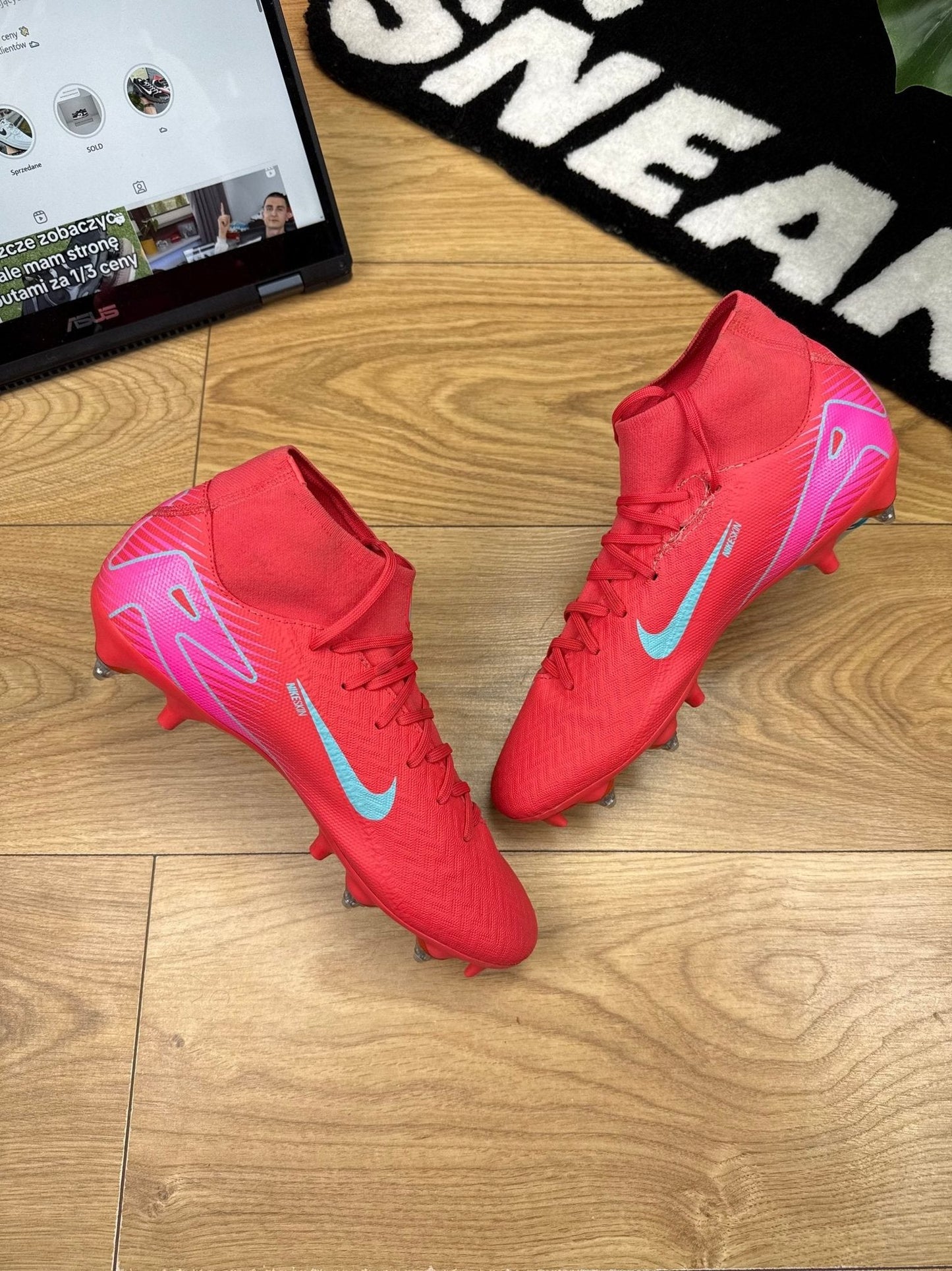 Nike Air Zoom Mercurial Superfly 10 Academy SG-Pro AC — buty sportowe męskie w bardzo dobrym stanie rozmiar 42, widok z góry na wewnętrzną stronę butów