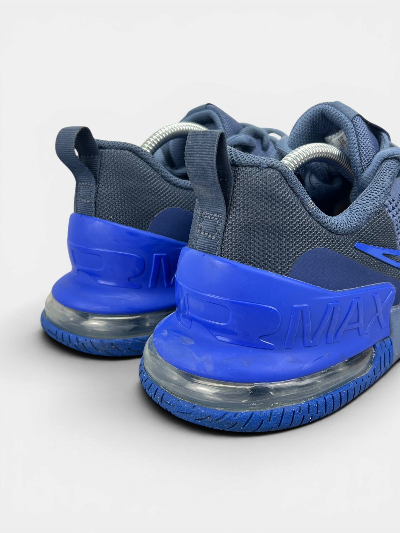 Nike Air Max Alpha Trainer 6 Diffused Blue — buty sportowe męskie w bardzo dobrym stanie rozmiar 44, widok z tyłu
