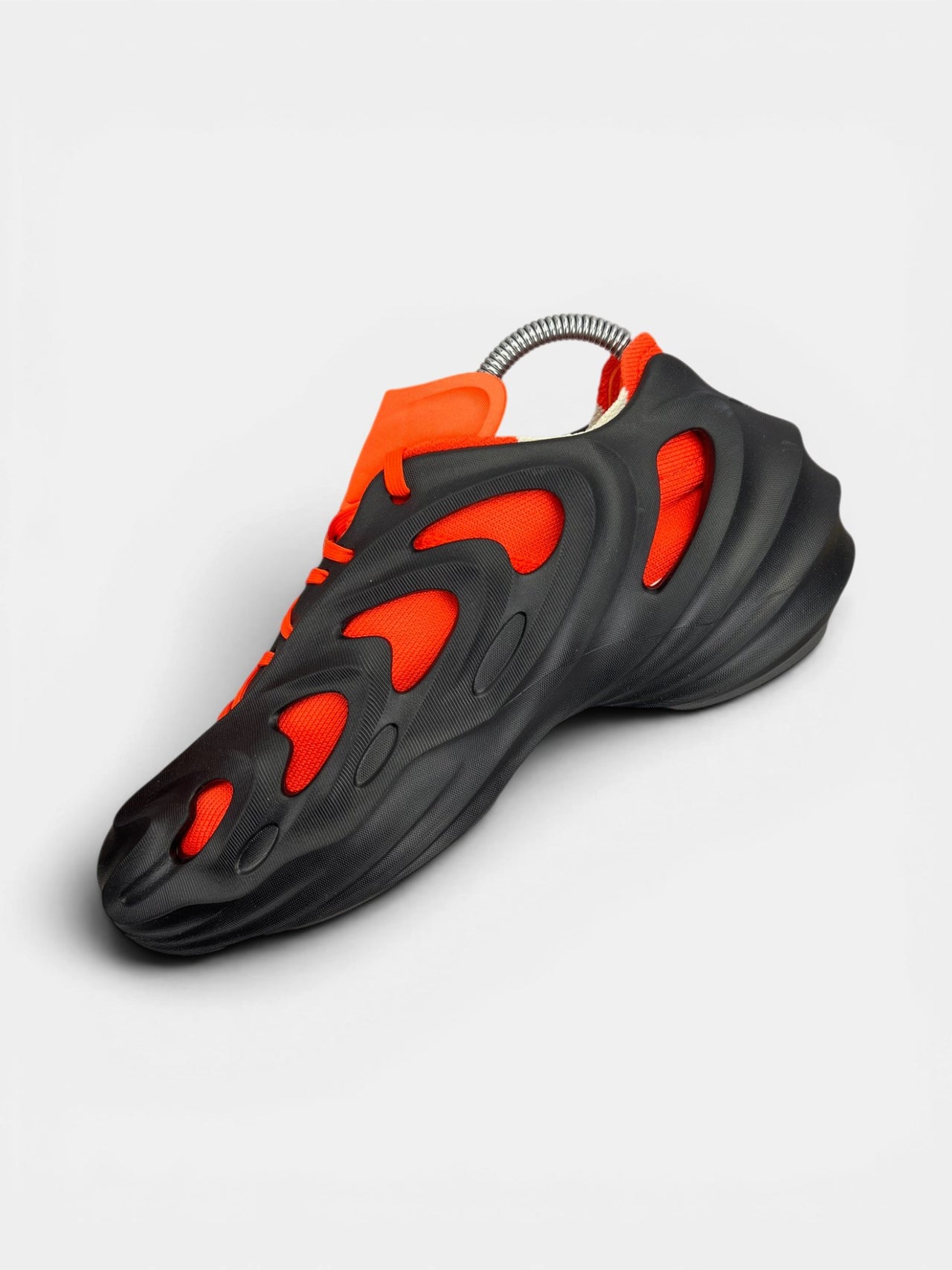 Adidas adiFOM Q Core Black — buty sportowe męskie nowe rozmiar 41 1/3, wewnętrzny panel prawego buta