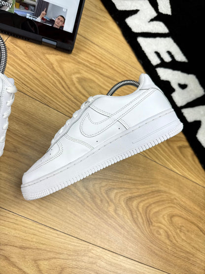 Nike Air Force 1 Low (37.5)