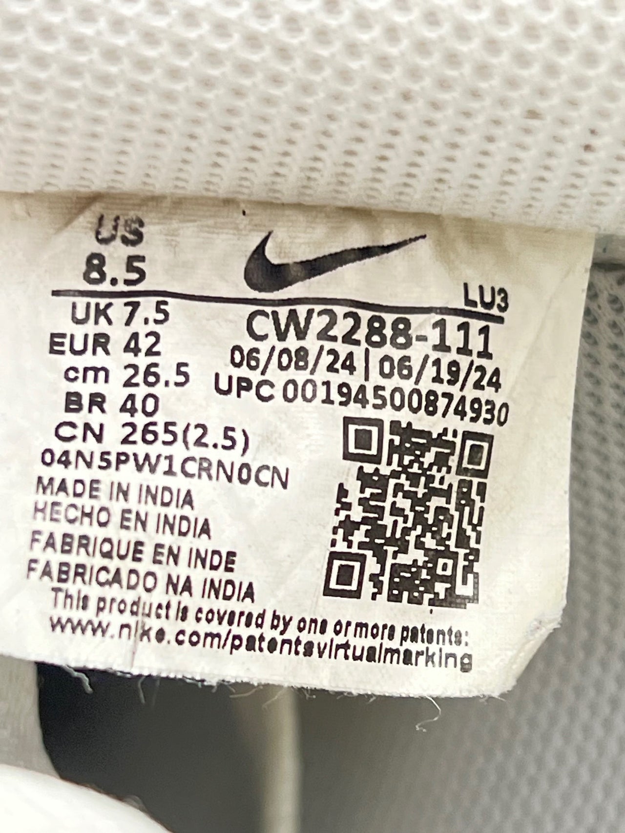Nike Air Force 1 Low Triple White — buty sportowe męskie w bardzo dobrym stanie rozmiar 42, opcjonalne zdjęcie 1