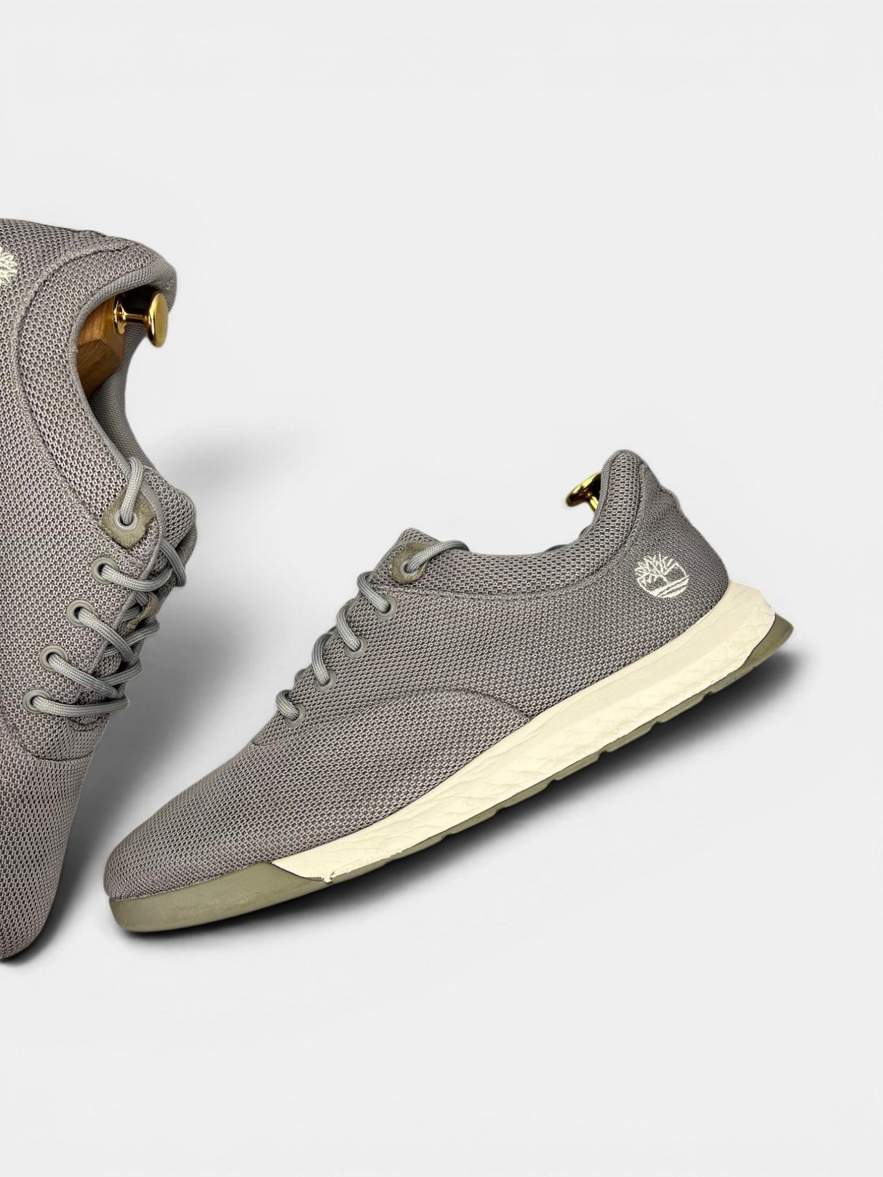 Timberland Killington Ultra Knix Ox — buty sportowe męskie w bardzo dobrym stanie rozmiar 45, zewnętrzny panel lewego buta