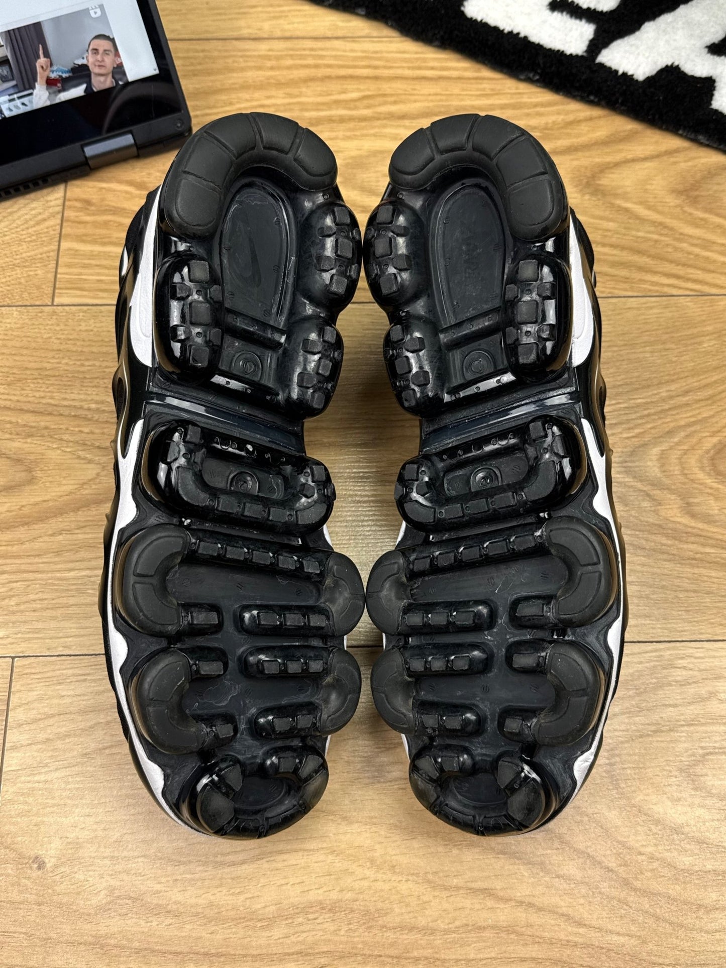 Nike Air Vapormax Plus (44.5)