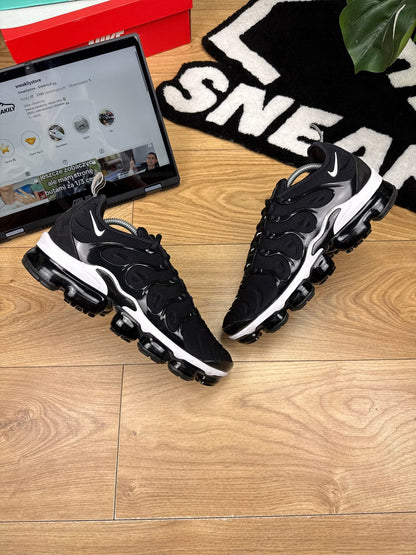 Nike Air Vapormax Plus (44.5)