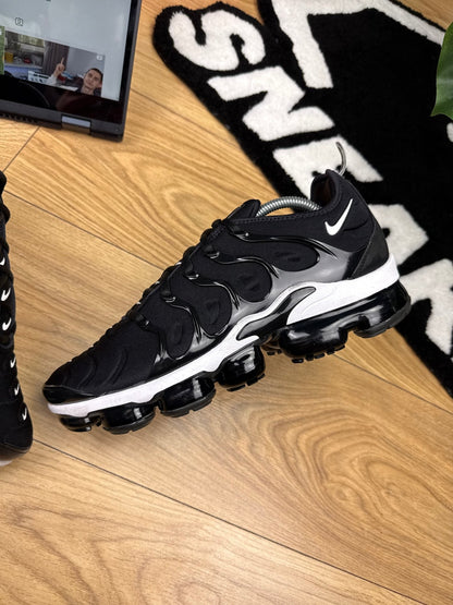 Nike Air Vapormax Plus (44.5)