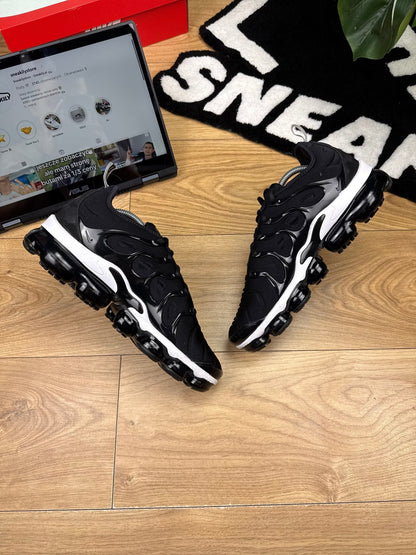 Nike Air Vapormax Plus (44.5)