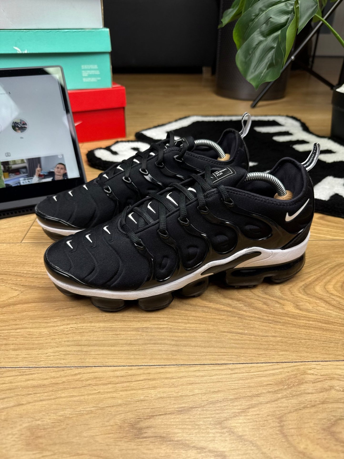 Nike Air Vapormax Plus (44.5)