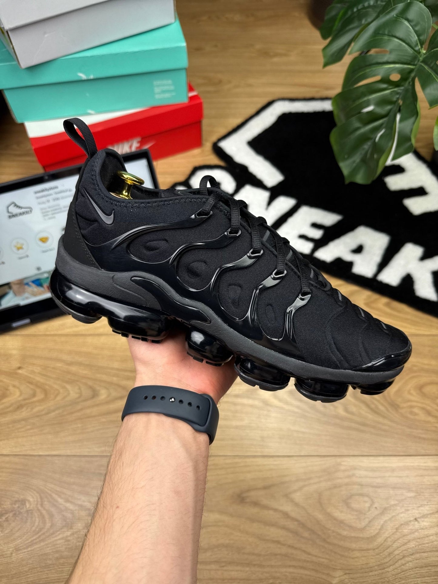 Nike Air Vapormax Plus (44)