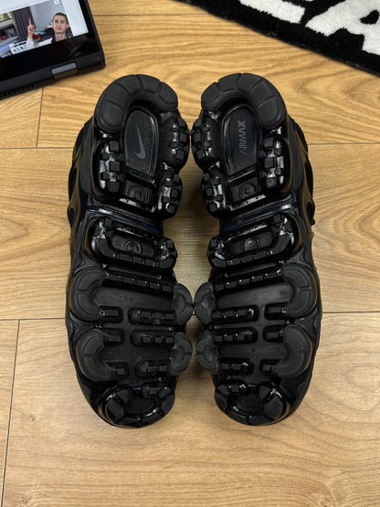 Nike Air Vapormax Plus (44)